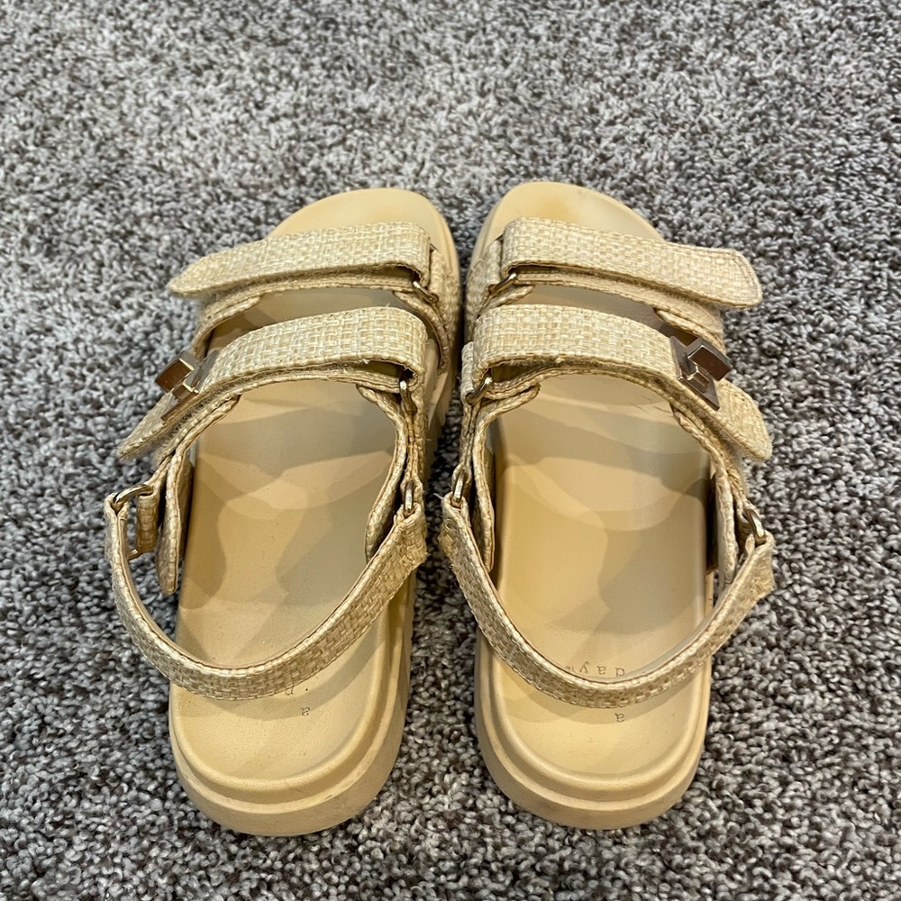 a new day Women's Tan Textured Sandals